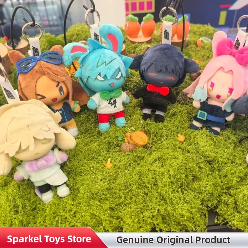 دمية فينيل أصلية من سلسلة ألين - مراجعة Vinyl Figure Blank وسعره