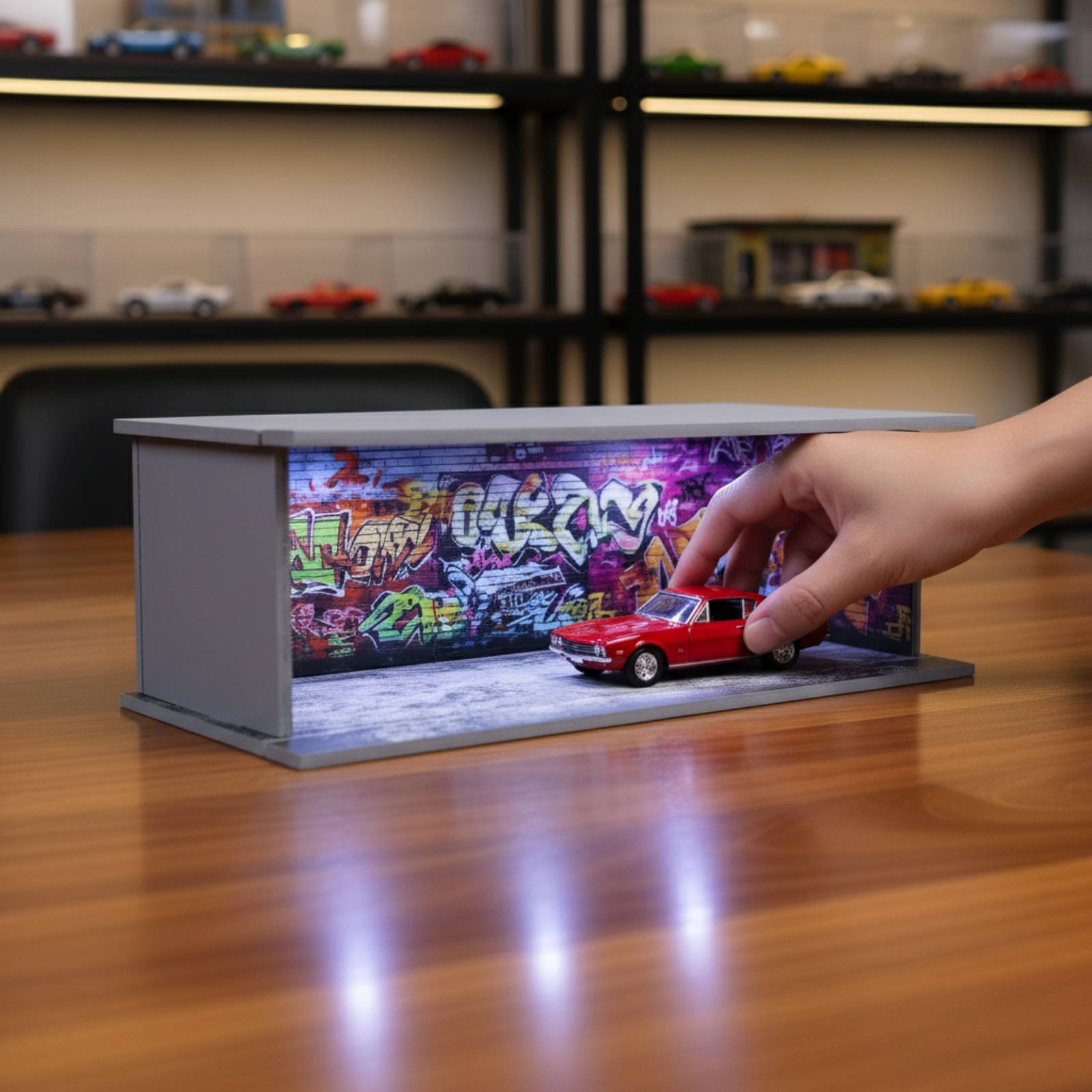 صندوق عرض أكريليك لنموذج موقف  - مراجعة Display Case Acrylic وسعره