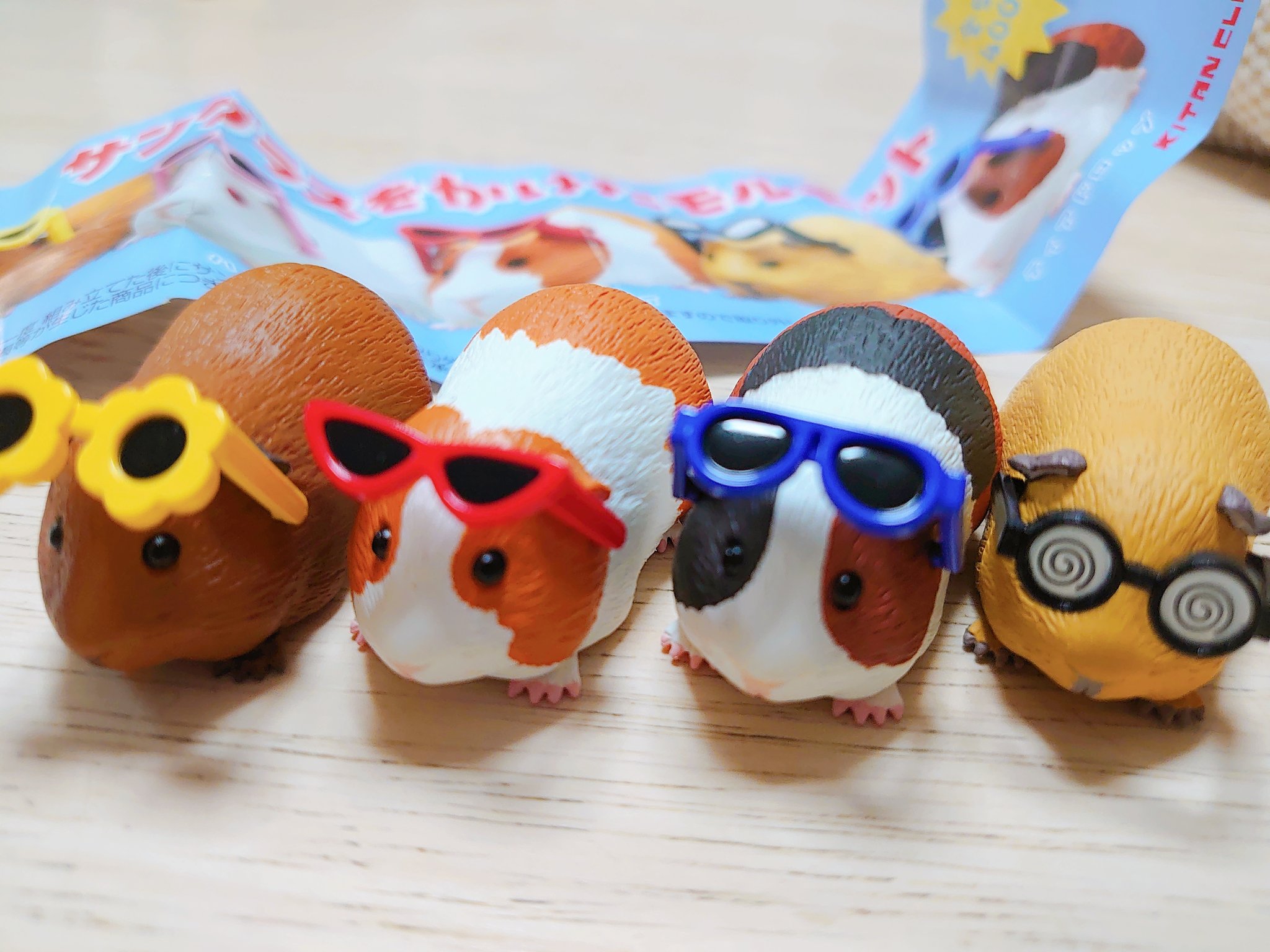 ألعاب كبسولة أصلية لطيفة ورائع - مراجعة Capsule Toy Gashapon وسعره