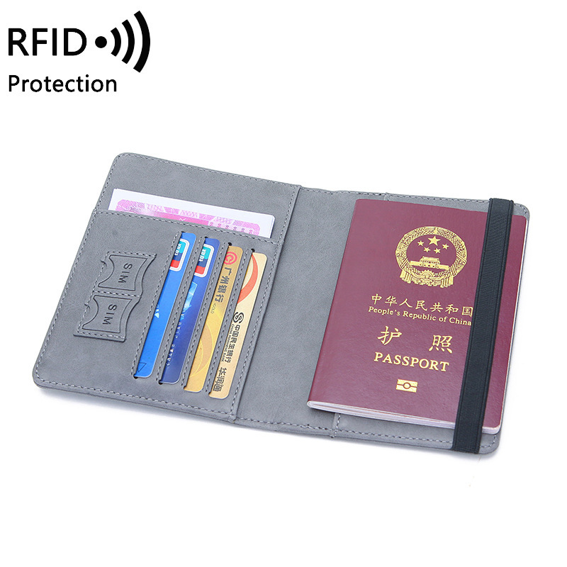 حامل جواز سفر من جلد البولي يو - مراجعة Card Top Loader وسعره
